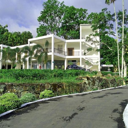 Hôtel Akoya Pearl à Ratnapura Extérieur photo
