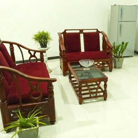 Hôtel Akoya Pearl à Ratnapura Extérieur photo