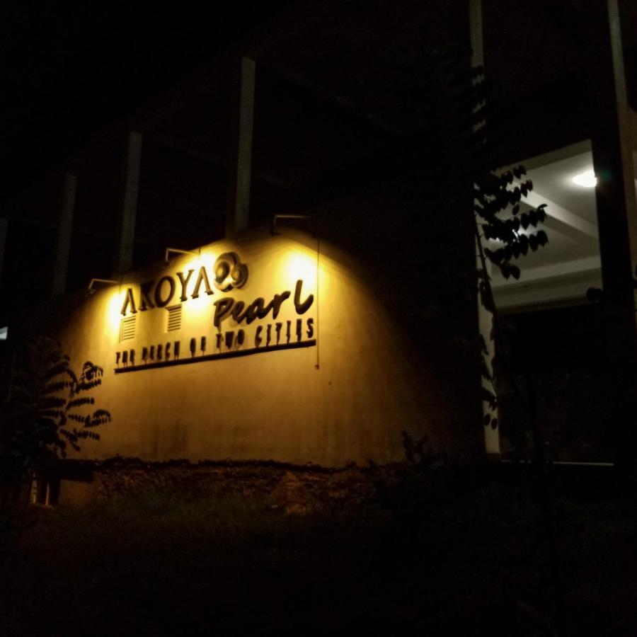 Hôtel Akoya Pearl à Ratnapura Extérieur photo