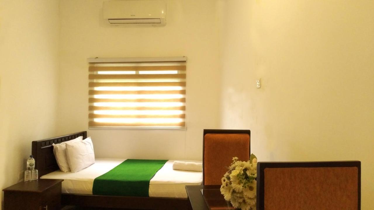 Hôtel Akoya Pearl à Ratnapura Extérieur photo