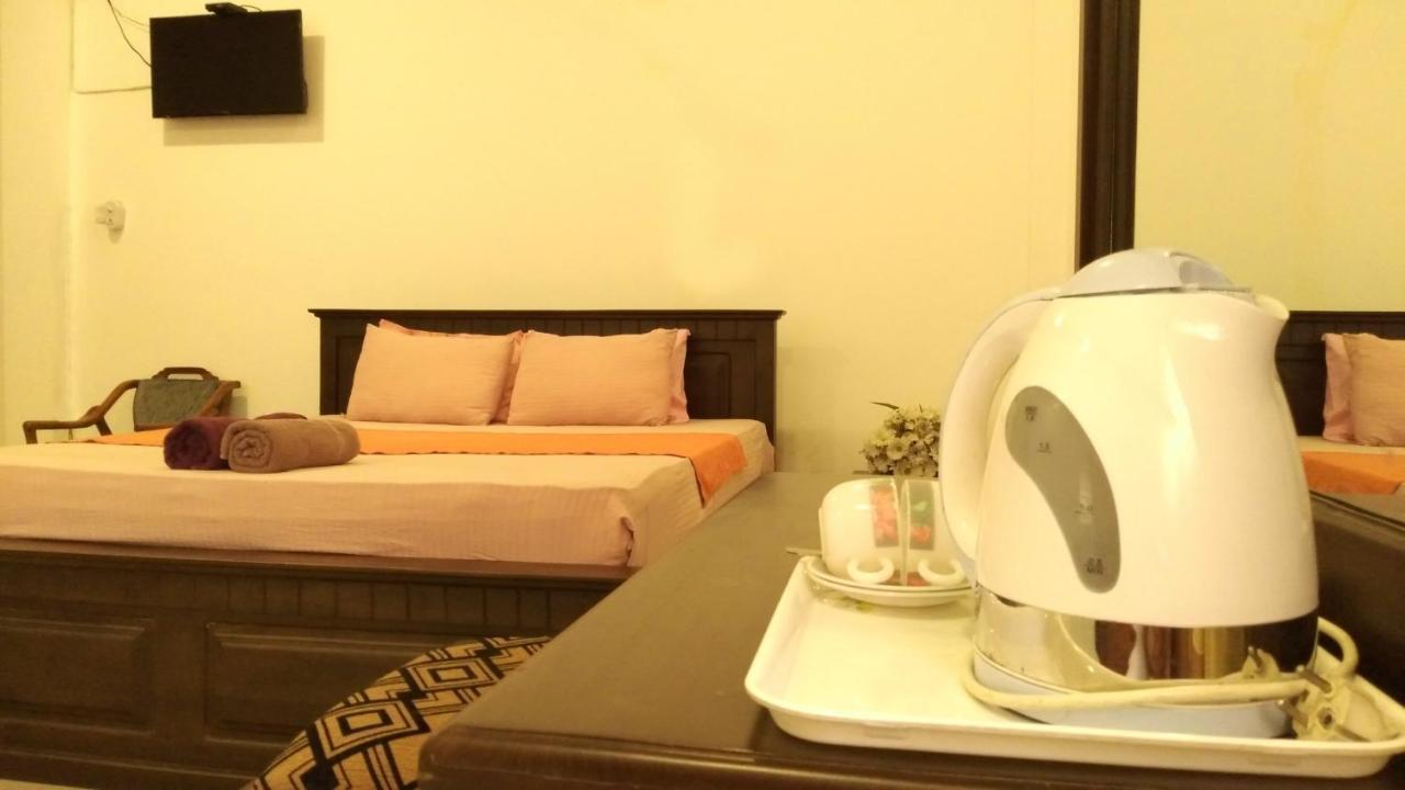 Hôtel Akoya Pearl à Ratnapura Extérieur photo